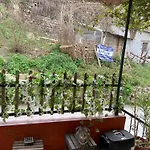 Small House איזמיר