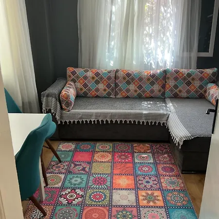 Small House Apartment *
