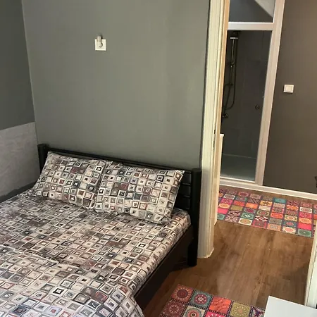 Apartment Small House *