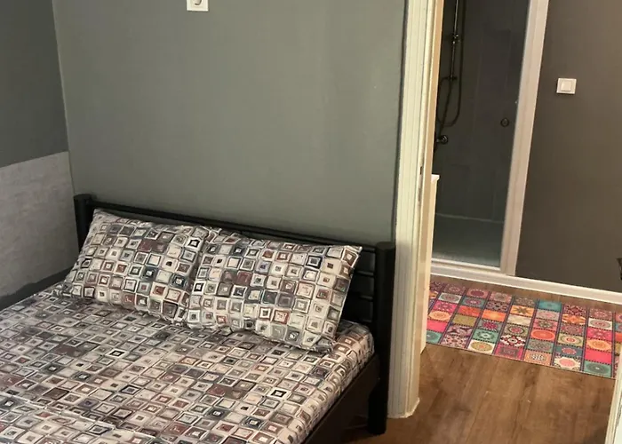 דירה Small House *