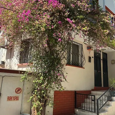 Small House Apartament *